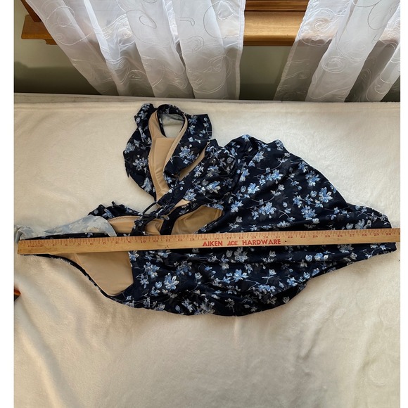 A Pea in the Pod Maternity Swimsuit L Blue Floral Ruffle Strap One Piece NWT - Picture 11 of 11